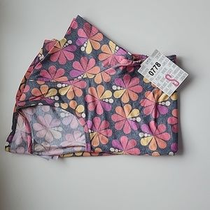 Lularoe Classic T NEW small